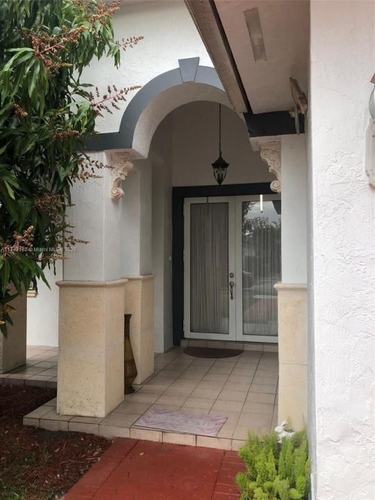 8767 NW 139th Ter, Miami Lakes, Flórida 33018, Estados Unidos
