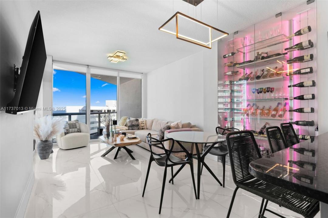 480 NE 30th St 904, Miami, Florida 33137