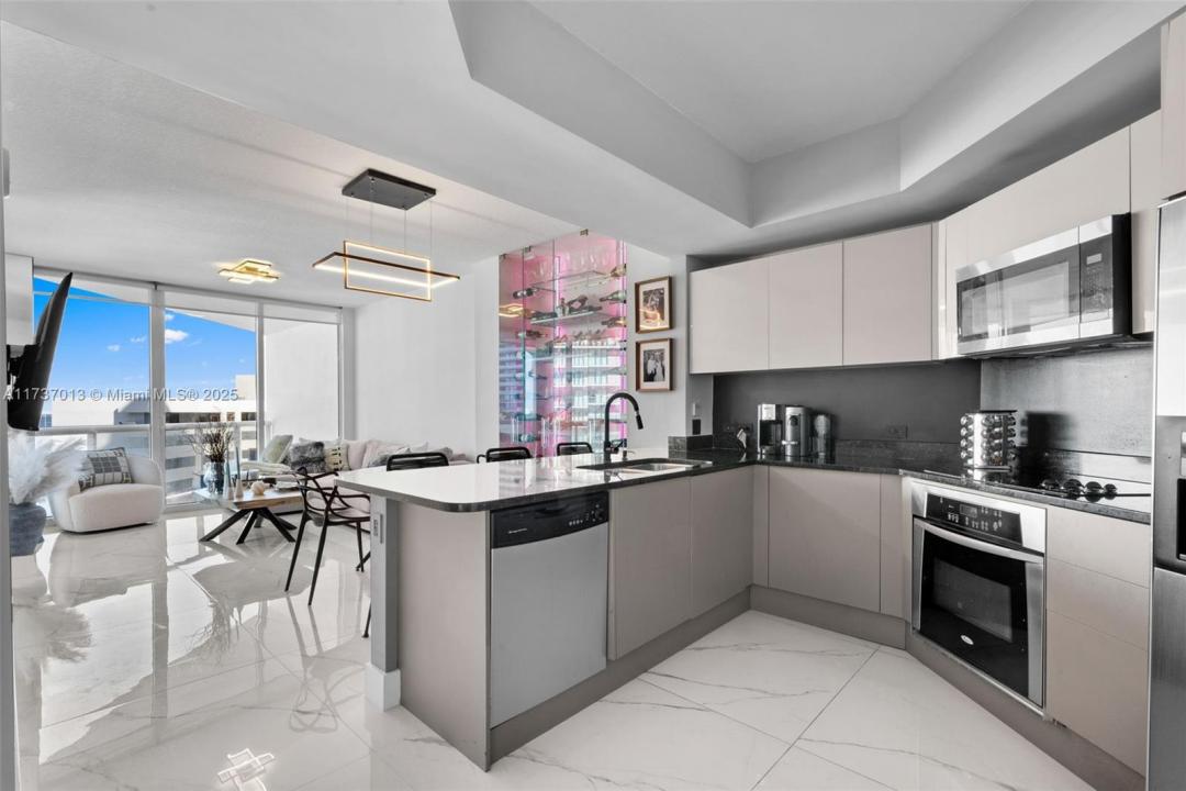 480 NE 30th St 904, Miami, Florida 33137