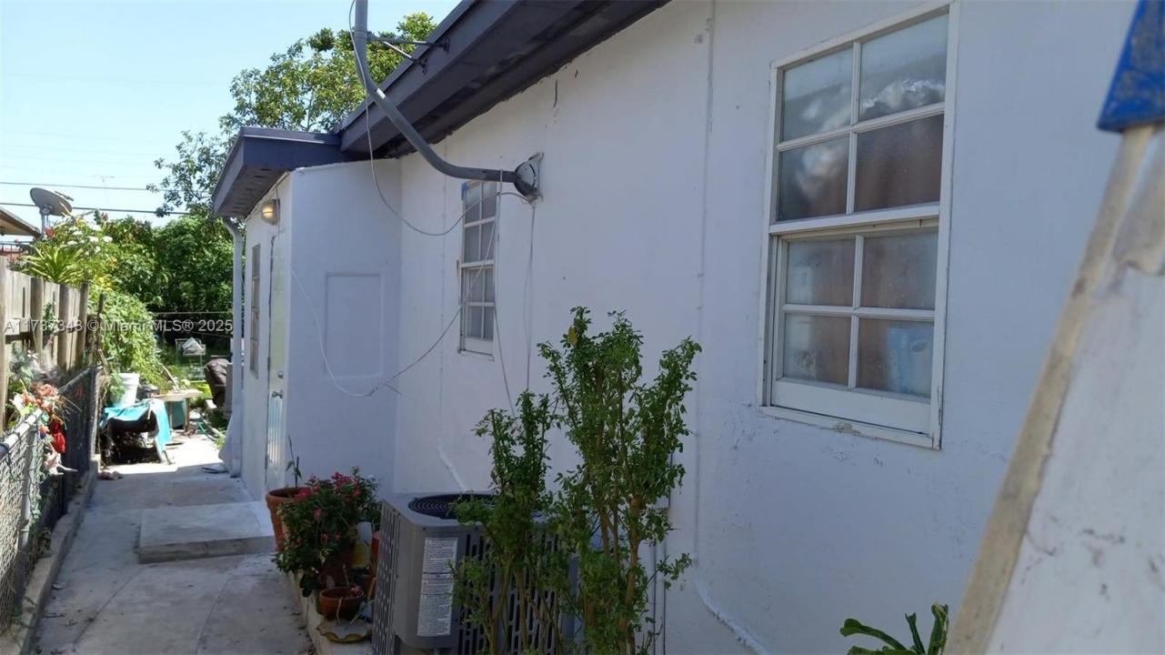 2980 NW 91st St, Miami, פלורידה 33147, ארצות הברית של אמריקה 