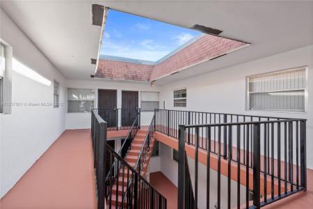 222 SW 1st St H-6, Pompano Beach, Florida 33060, USA