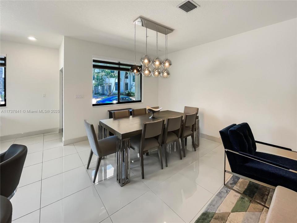 4745 NW 84th Ct 15, Doral, 佛罗里达州 33166, 美国