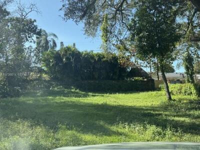 2361 SW 45th St, Dania Beach, Florida 33312, USA