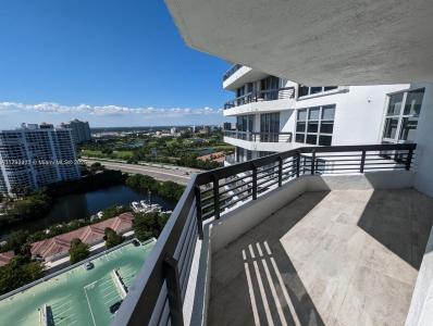 3500 Mystic Pointe Dr 2502, Aventura, Florida 33180, USA
