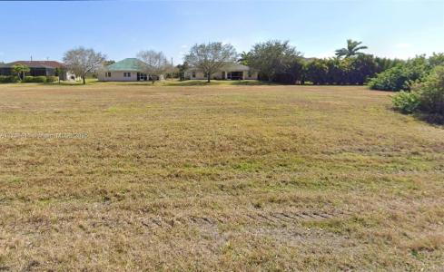 207 NW 27th Ave, Cape Coral, Florida 33993, USA