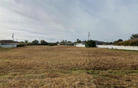 2716 SW EMBERS TER, Cape Coral, Florida 33991, USA