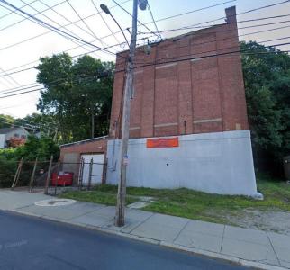 512 Front Street, Woonsocket, 罗得岛 02895, 美国