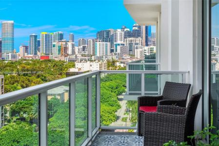 2525 SW 3rd 906, Miami, Florida 33129, USA