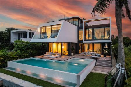 1369 N Venetian Way, Miami, Florida 33139, Estados Unidos