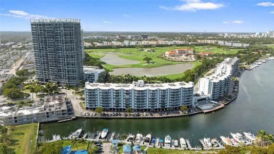 200 Diplomat Pkwy 825, Hallandale Beach, Florida 33009, USA