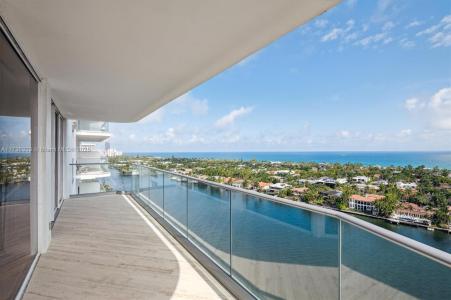19707 Turnberry Way 20H, Aventura, Florida 33180, USA