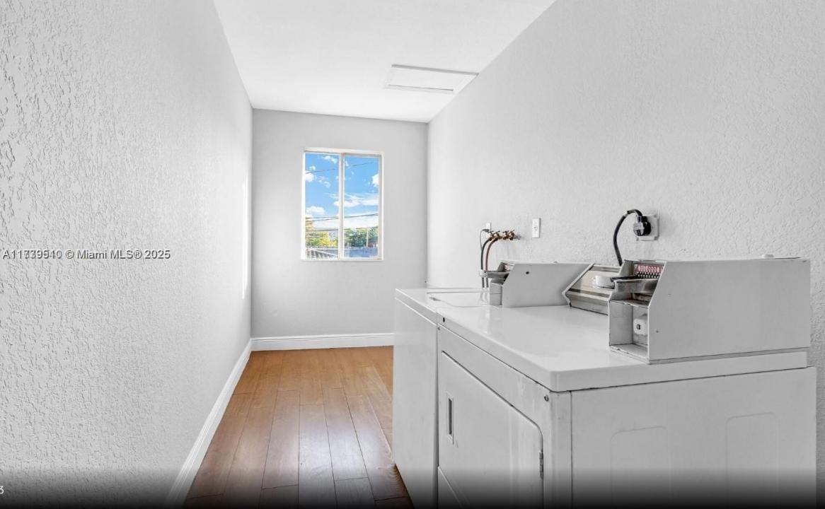 121 NE 55th St, Miami, Флорида 33137, Соединенные Штаты