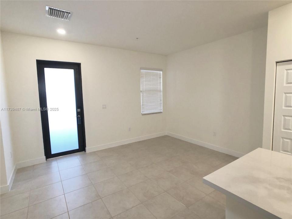 7925 NW 104th Ave 25, Doral, フロリダ 33178, アメリカ合衆国