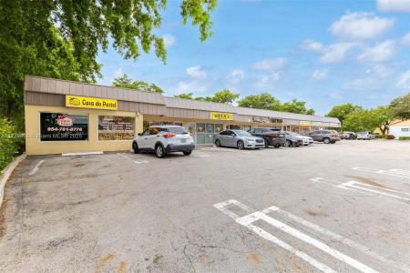 410-430 E Sample Rd, Pompano Beach, Florida 33064, USA
