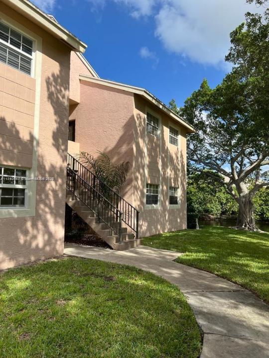 620 Cypress Club Way I13, Deerfield Beach, Florida 33064