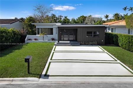 9048 Dickens Ave, Surfside, Florida 33154, USA