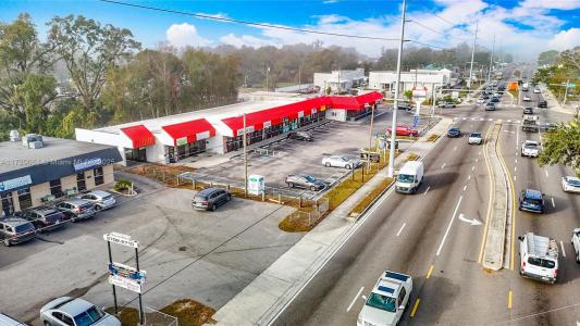 Tampa, Florida 33614, USA