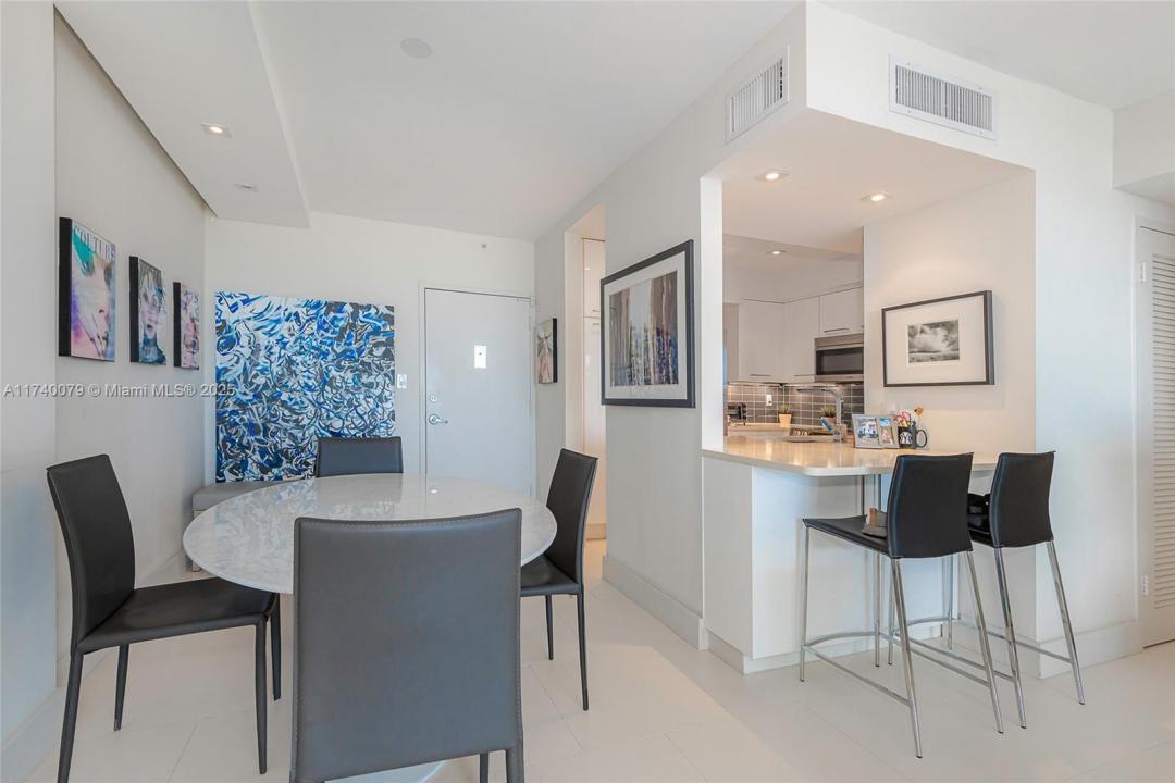 1000 West Ave 1009, Miami Beach, Florida 33139, USA