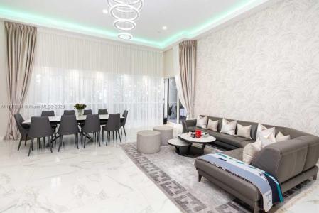 1800 S Ocean Dr 310, Hallandale Beach, Florida 33009, USA