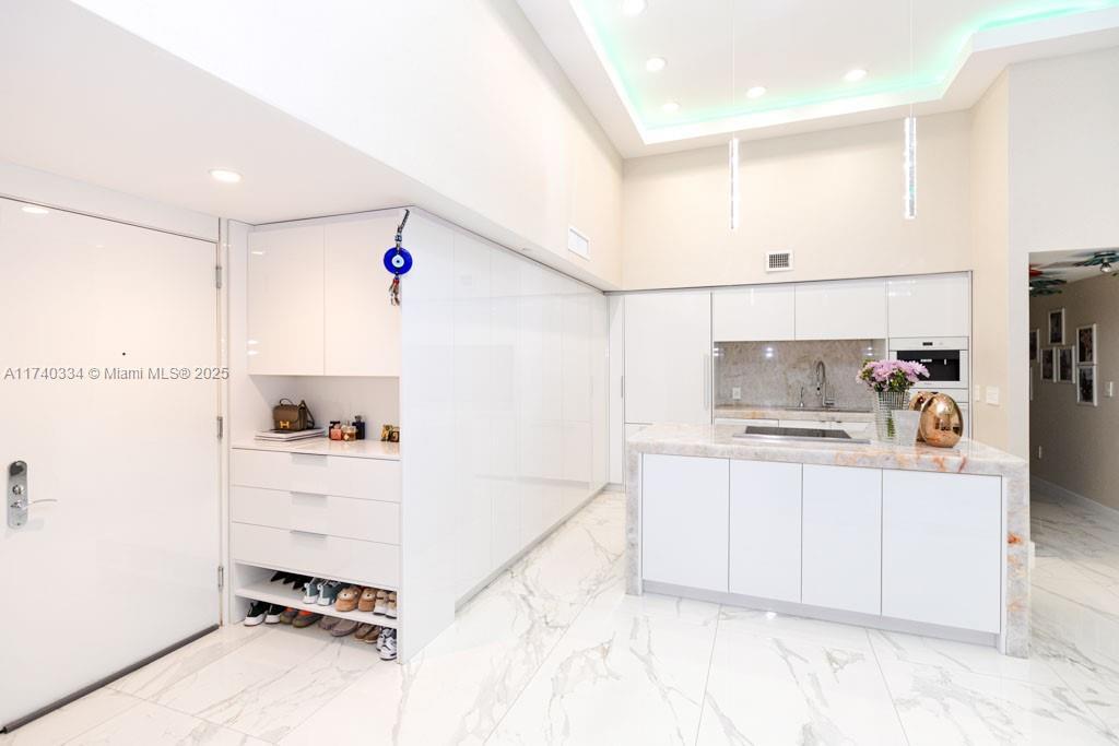 1800 S Ocean Dr 310, Hallandale Beach, Florida 33009, Estados Unidos