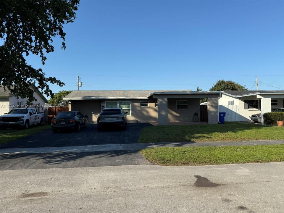7471 Simms St, Hollywood, Florida 33024, Estados Unidos