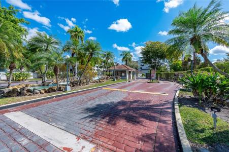 8205 SW 152nd Ave F-308, Miami, Florida 33193, USA