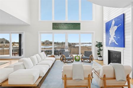 102 Dune Road, Southampton, Нью-Йорк 11978, Соединенные Штаты