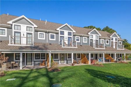 3 White Hawk Ridge Ridge, Richmond, RI 02898, USA