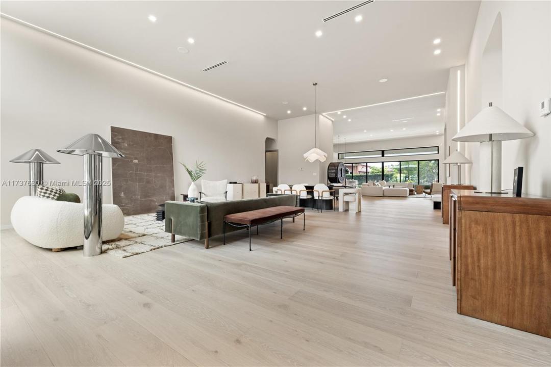 12450 Oak Park Dr, Davie, Florida 33330