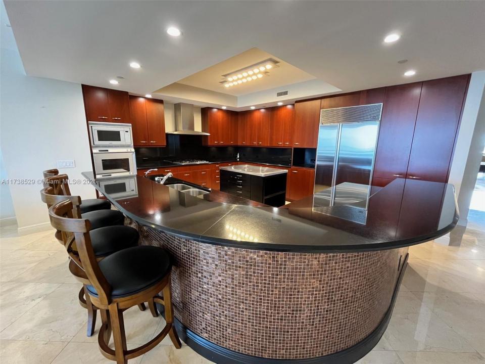 6000 ISLAND BL 1102, Aventura, Florida 33160