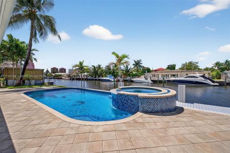 2816 NE 24th Pl, Fort Lauderdale, Florida 33305, USA
