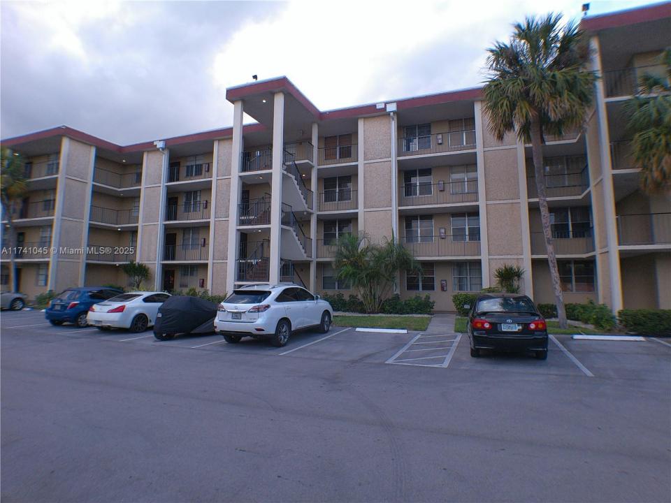 2601 NW 48th Ter 241, Lauderdale Lakes, Floryda 33313, USA