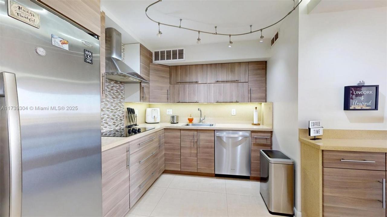 600 N Three Islands Blvd 803, Hallandale Beach, فلوريدا 33009, الولايات المتحدة