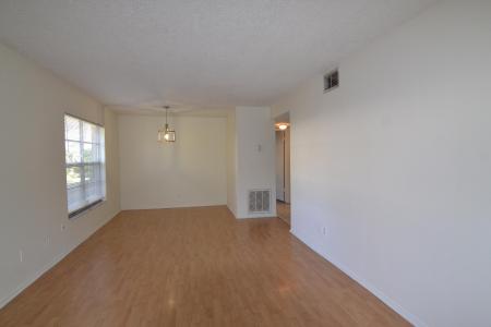 14308 Hanging Moss Circle 102, Tampa, 佛羅里達州 33613, 美國