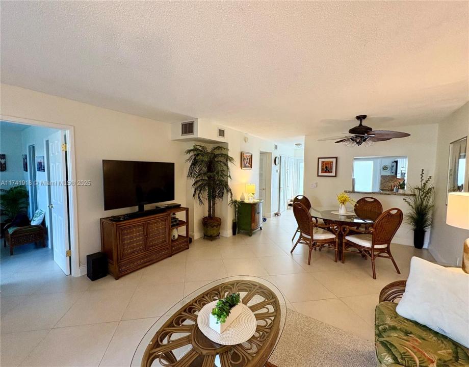 1040 SE 4th Ave 231, Deerfield Beach, Florida 33441, Amerika Birleşik Devletleri