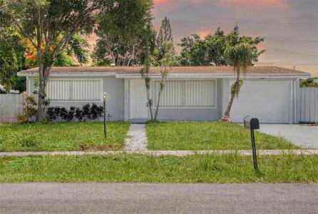 658 SW 1st Ct, Boynton Beach, Florida 33426, USA