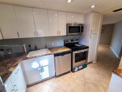 3475 N Country Club Dr 115, Aventura, Florida 33180, USA