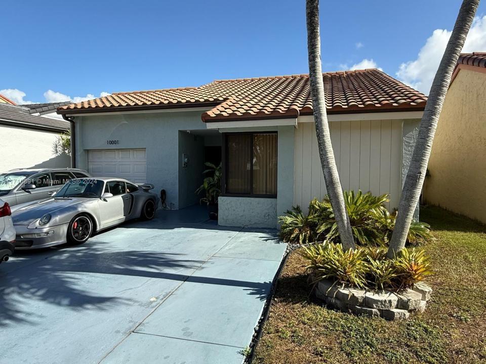10001 SW 147th Pl, Miami, Florida 33196