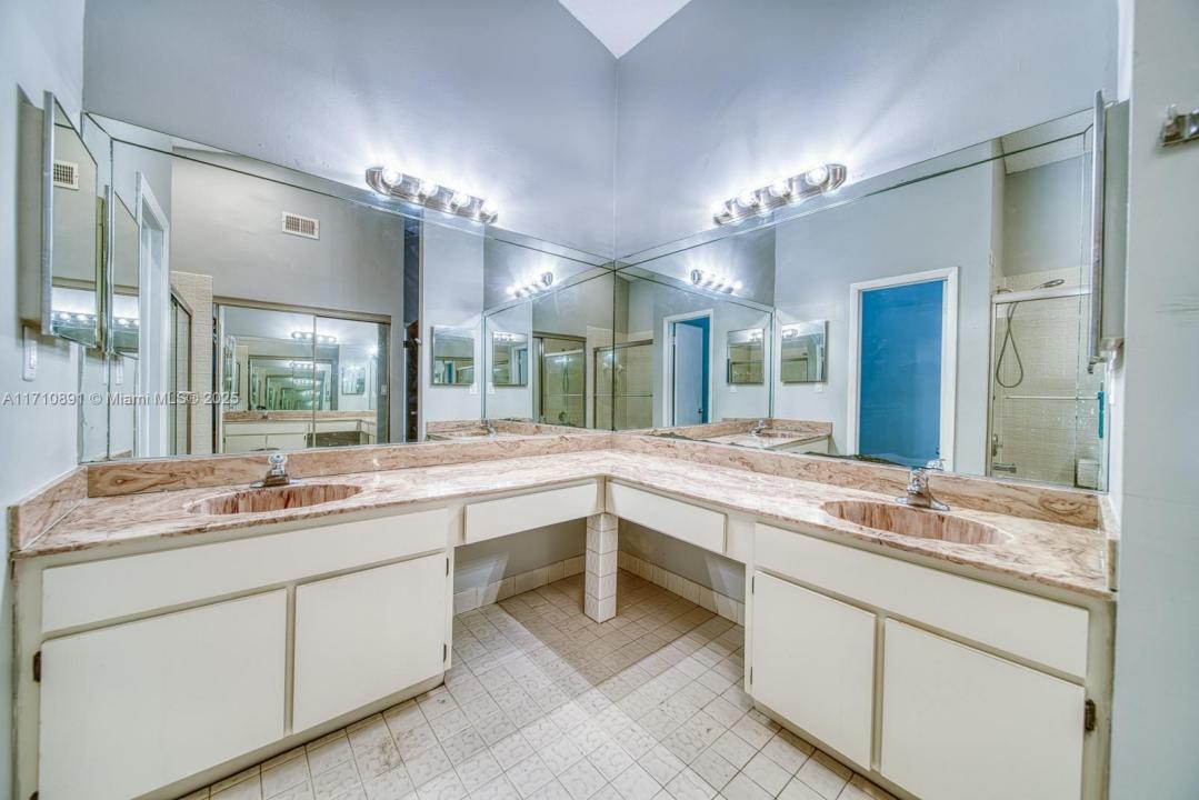10001 SW 147th Pl, Miami, Florida 33196