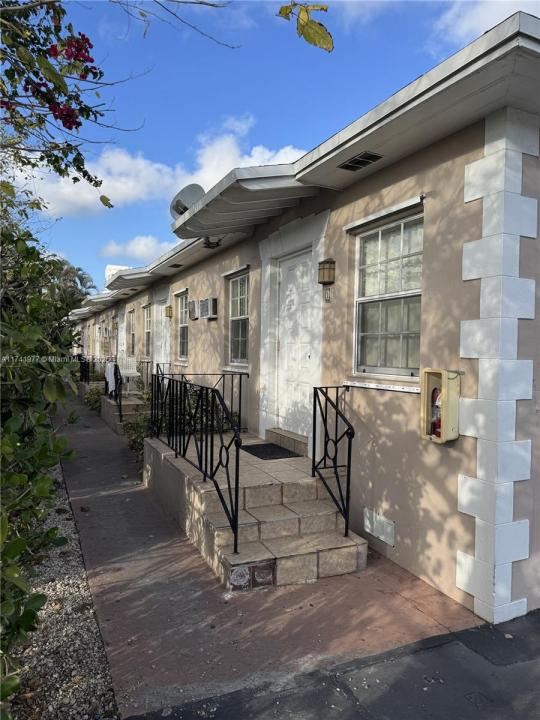 441 SW 10th St, Miami, Florida 33130
