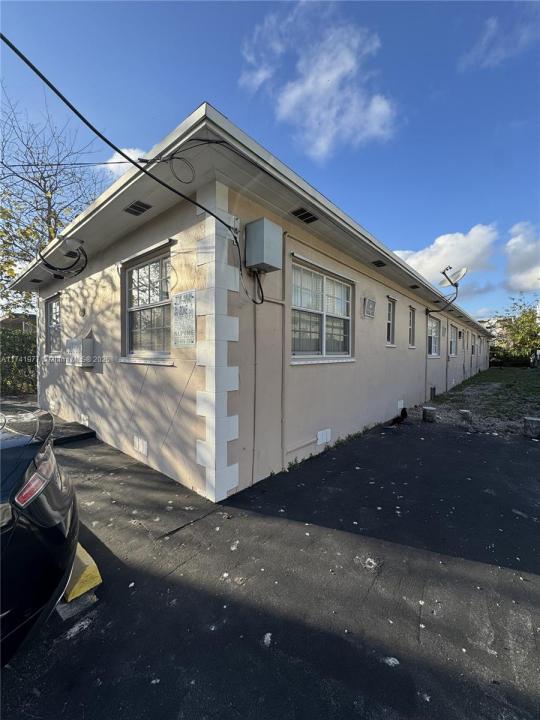 441 SW 10th St, Miami, Florida 33130