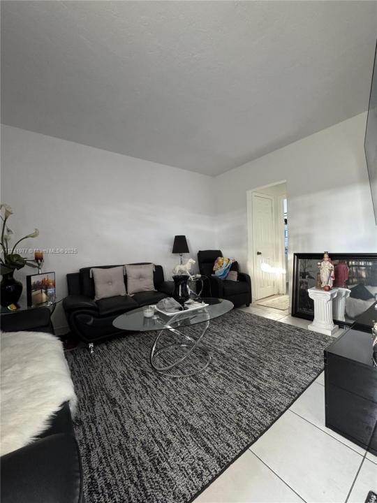 441 SW 10th St, Miami, Florida 33130