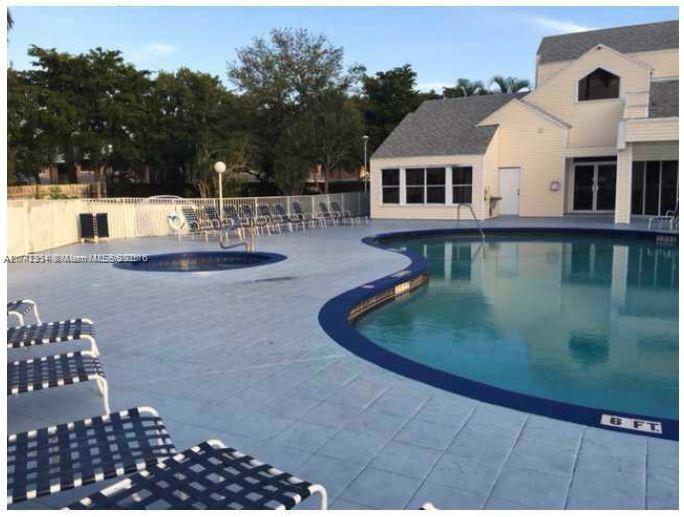 3441 NW 44th St 106, Oakland Park, Flórida 33309, Estados Unidos