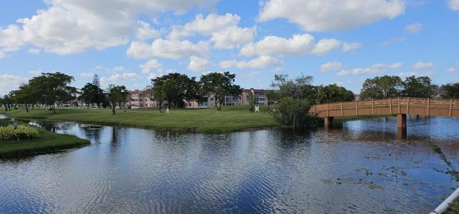9380 Sunrise Lakes Blvd 103, Sunrise, Florida 33322, USA