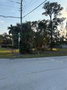 9 Ct. NE 2 Avenue, Homestead, Florida 33030, USA