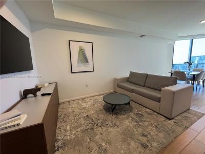 398 NE 5th St 4614, Miami, Florida 33132, USA