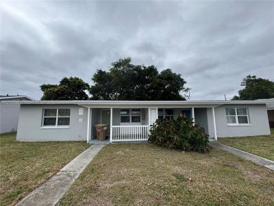 4960 Vincennes Street, Cape Coral, Florida 33904, USA