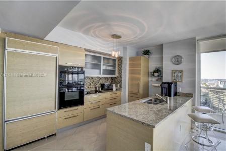 1830 S Ocean Dr 1708, Hallandale Beach, Florida 33009, USA