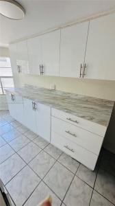 2250 NE 136th St 0, North Miami Beach, Florida 33181, USA