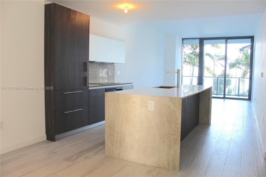 480 NE 31 604, Miami, Florida 33137
